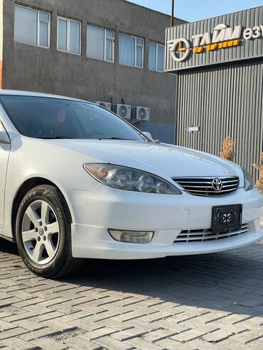 автомобиль минивен: Toyota Camry: 2005 г., 2.4 л, Автомат, Бензин, Седан