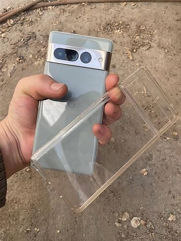 Google: Google Pixel 7 Pro — 17