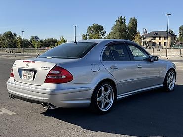 овальный: Mercedes-Benz E-класс AMG: 2004 г., 2.4 л, Автомат, Бензин, Седан — 5