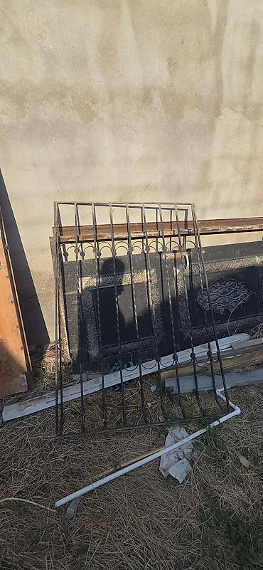 Окна: Dəmir barmaqlığı eni 1.05 hündüelüyü 1.40 Möhkəm və etibarlı — 3