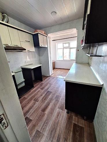 isti dosəmə: İcarəyə verilir 3 otaqlı köhnə tikili 72 m², Neftçilər m. 550 AZN/ay — 8