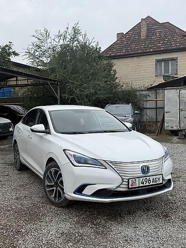 Продажа авто: Changan Eado: 2019 г., Автомат, Гибрид, Седан — 1