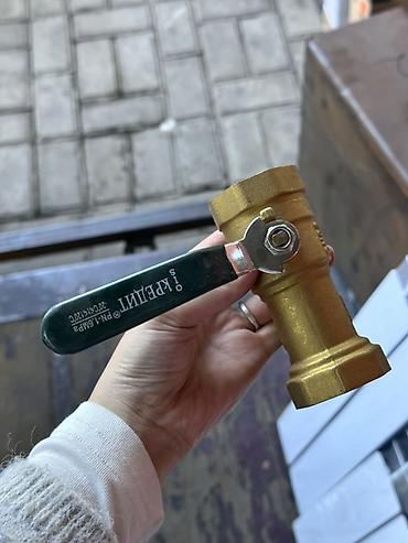 Задвижки для труб: Латунный шаровый кран с рычагом KPEHT (КРЕНТ), PN 16, тип GМР2 — 1