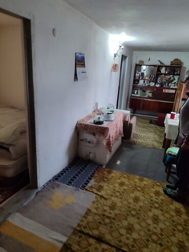 пишпек: Дом, 48 м², 3 комнаты, Собственник, Старый ремонт