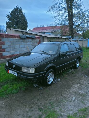 Volkswagen: Volkswagen Passat Variant: 1990 г., 1.8 л, Механика, Бензин, Универсал