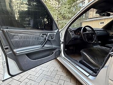 Продажа авто: Mercedes-Benz E-Class: 2000 г., 4.3 л, Автомат, Газ, Седан — 10