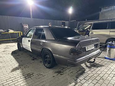 беларус трактор 82 1: Mercedes-Benz W124: 1992 г., 2.3 л, Механика, Бензин — 6