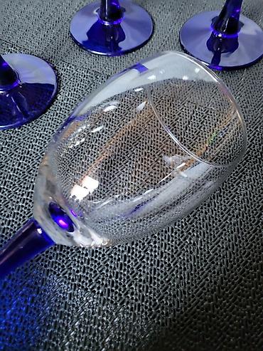 Čaše: Case nove,vintaz za vino,holandske. Case nove,sve na njima odsjaj od — 11