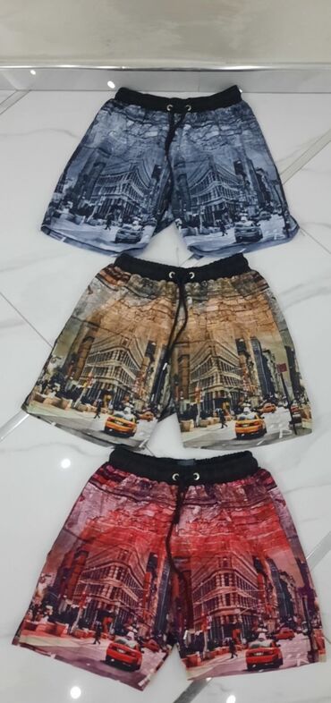 Bermude i šorcevi: Sorcevi samo 1400din
Ko hoće na više serja neka pita — 11