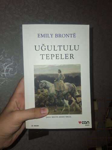 rubil manat: Uğultulu tepeler
emily bronte 
6 manat təptəzə