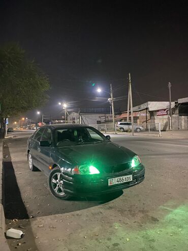 машины дешево: Toyota Avensis: 2002 г., 2 л, Автомат, Бензин, Седан