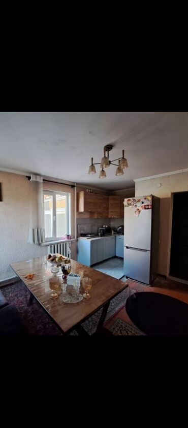 продаю частный дом район рухий мурас тунгуч: 55 кв. м, 3 бөлмө, Унаа токтотуучу жай, Сарай, Забор, тосулган