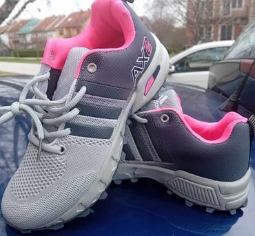 patike za trcanje: Adidas, 38, bоја - Siva