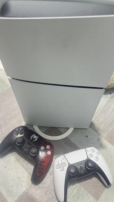 стайлер для волос бишкек: PlayStation 5 Digital Edition (модель Slim) + два геймпада DualSense — 2