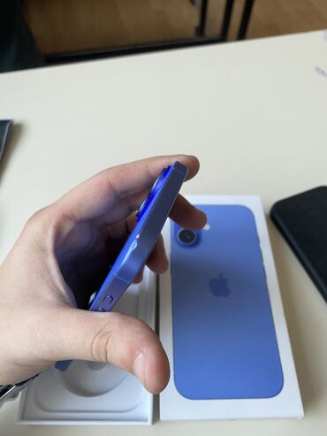 Apple iPhone: IPhone 16, 128 GB, Göy — 7