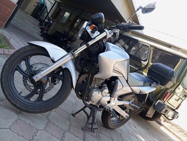 мотоцикл бишкек цена: Классический мотоцикл Yamaha, 250 куб. см, Бензин, Взрослый, Б/у