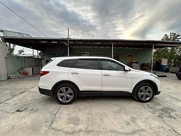 Hyundai: Hyundai Santa Fe: 2.2 l | 2014 il Ofrouder/SUV — 5