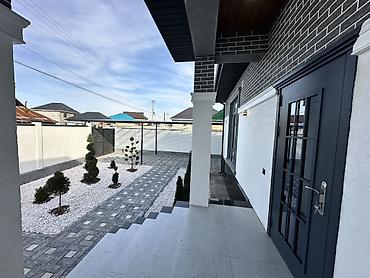 Продажа коттеджей и домов: Ак ордо 3 продаю дом. Участок 4 сотых Дом 130м2 Комуникация: вода — 3