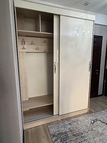 Шкафы-купе: Продаю шкаф купе 60
рабочий стол 35 цена договорная — 3