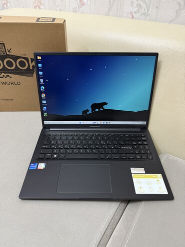 ASUS: Təzə vəzziyətdə. Alınandan Cəmi 18 saat işlənib. Çox baha alınıb. İş — 1