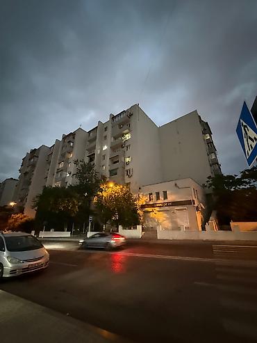 ev satıram: Bakı, Yasamal, 3 otaqlı, Köhnə tikili, m. İnşaatçılar, 65 kv. m — 2