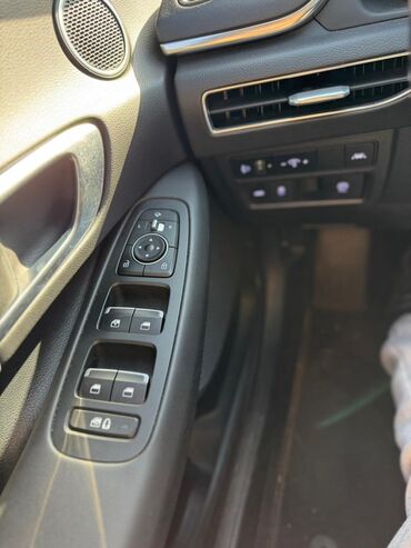 Hyundai: Hyundai Sonata: 2019 г., 2 л, Автомат, Газ, Седан — 12