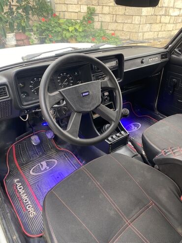 VAZ (LADA): VAZ (LADA) 2107: 1.6 l | 2010 il 80930 km Sedan — 4