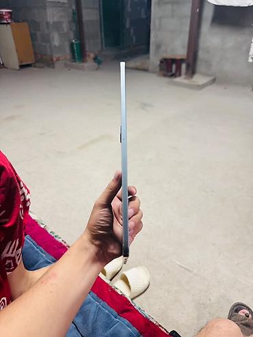 Техника и электроника: Планшет, Apple, память 128 ГБ, 10" - 11", Wi-Fi, Б/у, Классический цвет - Серый — 3