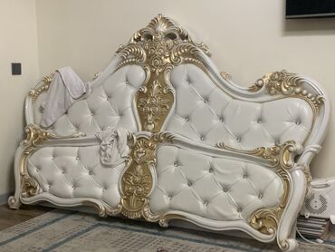Продается роскошная спинка для двуспальной кровати в классическом