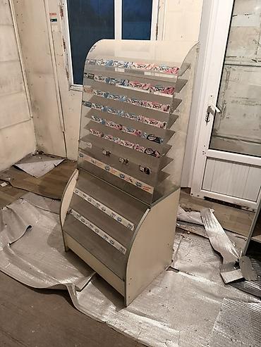 Торговое оборудование: Торговые витрины/стойки для выкладки сладостей, жевательных резинок и — 2