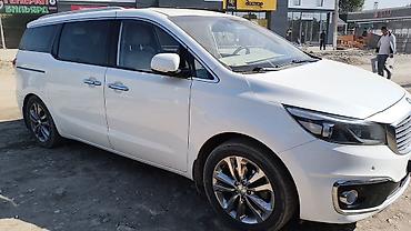 Kia: Kia Carnival: 2018 г., Минивэн — 3
