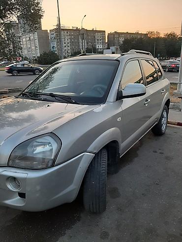 Hyundai: Hyundai Tucson: 2006 г., 2 л, Механика, Бензин, Внедорожник — 2