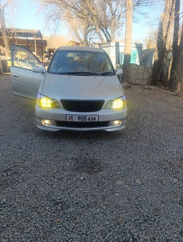 Toyota: Toyota Gaia: 2002 г., 2 л, Автомат, Бензин, Минивэн — 1