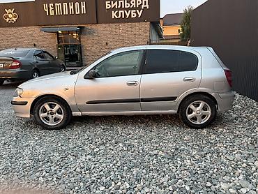 эштк: Nissan Almera: 2001 г., 1.8 л, Кол менен иштөөчү, Бензин, Хетчбек — 1