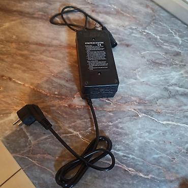 Pojačala i prijemnici: RADIX Delta 2000 – satelitski risiver + Sony Walkman FM/AM Opis: - — 7