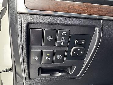 Toyota: Toyota Land Cruiser: 2020 г., 4.6 л, Типтроник, Бензин, Внедорожник — 14