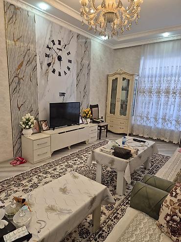 Otaqların satışı: Təsvir: - Geniş və işıqlı mənzil interyeri. Mətbəx, qonaq otağı və — 3