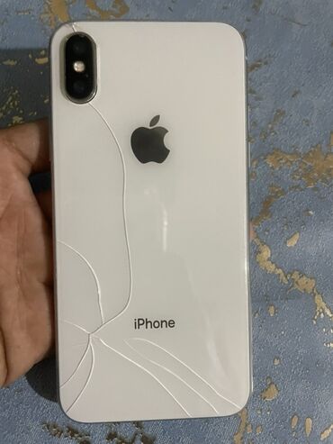 QAZ: IPhone X, Ağ, Qırıq
