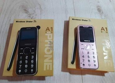 Nokia A1 mini telefon sa kamerom 》Telefon ima mesta za 2 SIM kartice