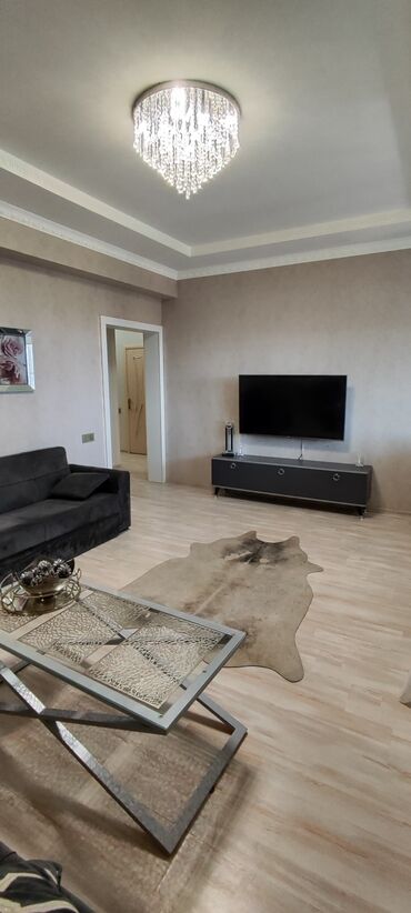 Uzunmüddətli kirayə mənzillər: Şexsi menzilim.WhatsApp aktiv.Nerimanov rayonu, Saatla üzbeüz, Metroya — 2