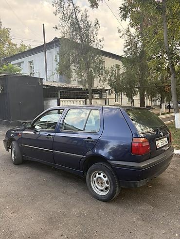 yto yto: Volkswagen Golf: 1994 г., 1.4 л, Механика, Бензин, Хэтчбэк — 4