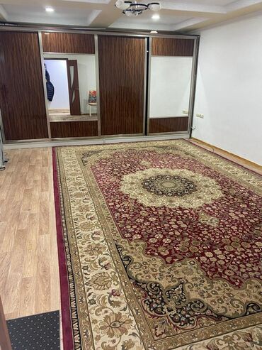 долгосрочная аренда частного дома: 90 м², 3 комнаты, Парковка, Забор, огорожен