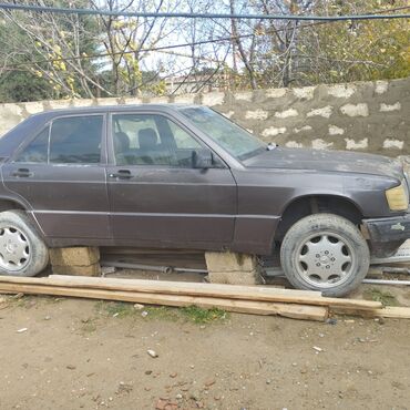 sapaşqi modelleri: Mercedes benz 190 İli 1990,mator 2. 5000 manat qiymət son Maşın