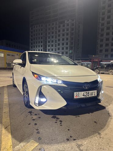 Toyota: Toyota Prius: 2019 г., 1.8 л, Вариатор, Электромобиль, Хэтчбэк