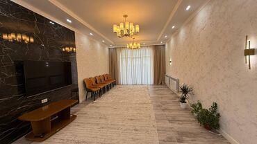 купи продай бишкек недвижимость: 5 и более комнат, 200 м², Элитка, 3 этаж, Евроремонт
