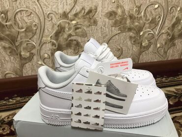 Кроссовки и спортивная обувь: Кроссовки Nike Air Force 1 Low (белые) - Классическая модель AF1 — 6