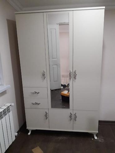 Sifarişlə dolablar: 3 Qapi Dolab Hazirda Elde var. Reng secimleride var. Istediyin reng — 18
