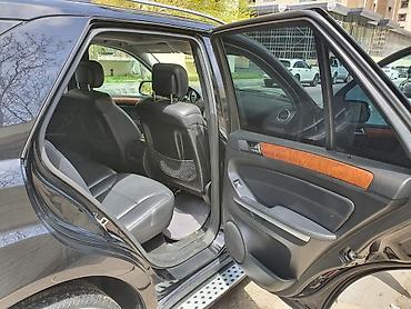 Mercedes-Benz: Mercedes-Benz ML-Class SUV - Kuzov: qara rəng, 5 qapı, yanlarda — 3