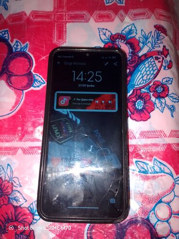 Digər mobil telefonlar: Məhsul: Rəsmi 10A yaddaş 128 gb birdene şüşə ekranında çat var başqa — 7