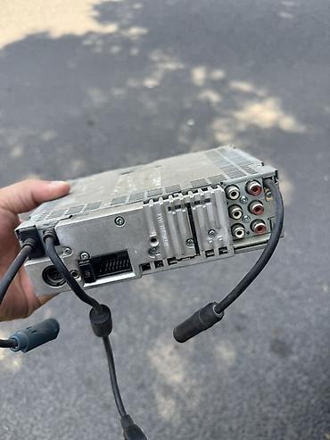 jack e4: Автомагнитола Alpine CDA-9884E (1 DIN) - Формат: 1 DIN, съёмная — 3
